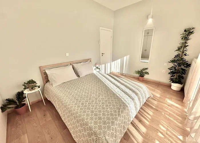 Seaside Family With Wraparound Balcony - Blue Zone Homes Lejlighed *